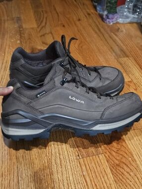 Lowa Men's Brown Waterproof Hiking Boots